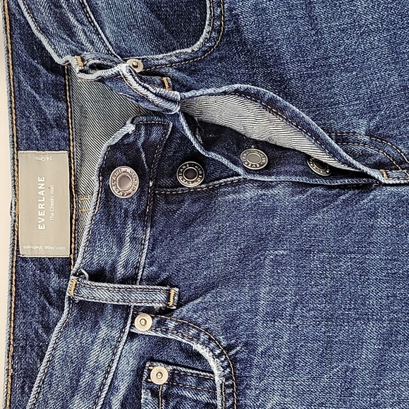 Everlane "Cheeky" Distressed Crop Jean Md. Wash Size 24 - Picture 7 of 14